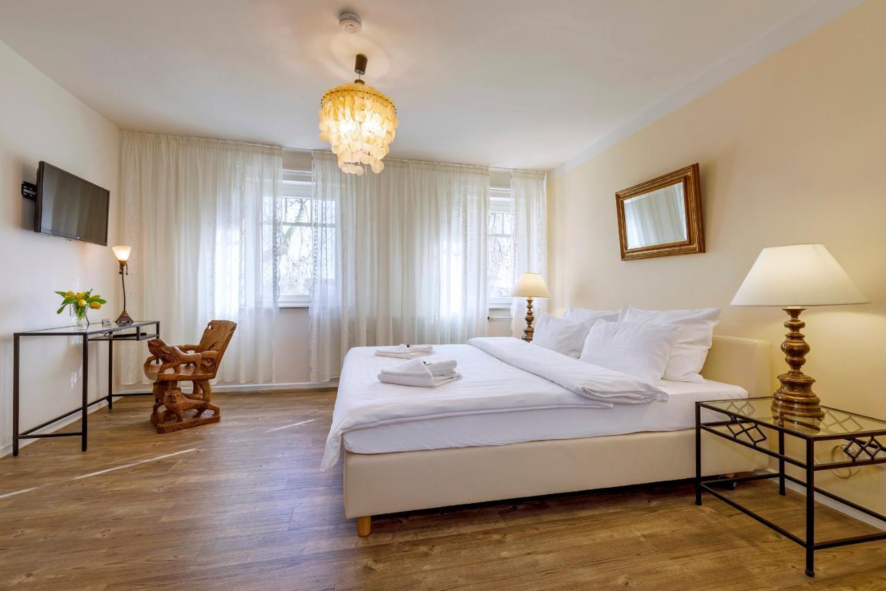 Gaestehaus Drostenhof Rees Bagian luar foto